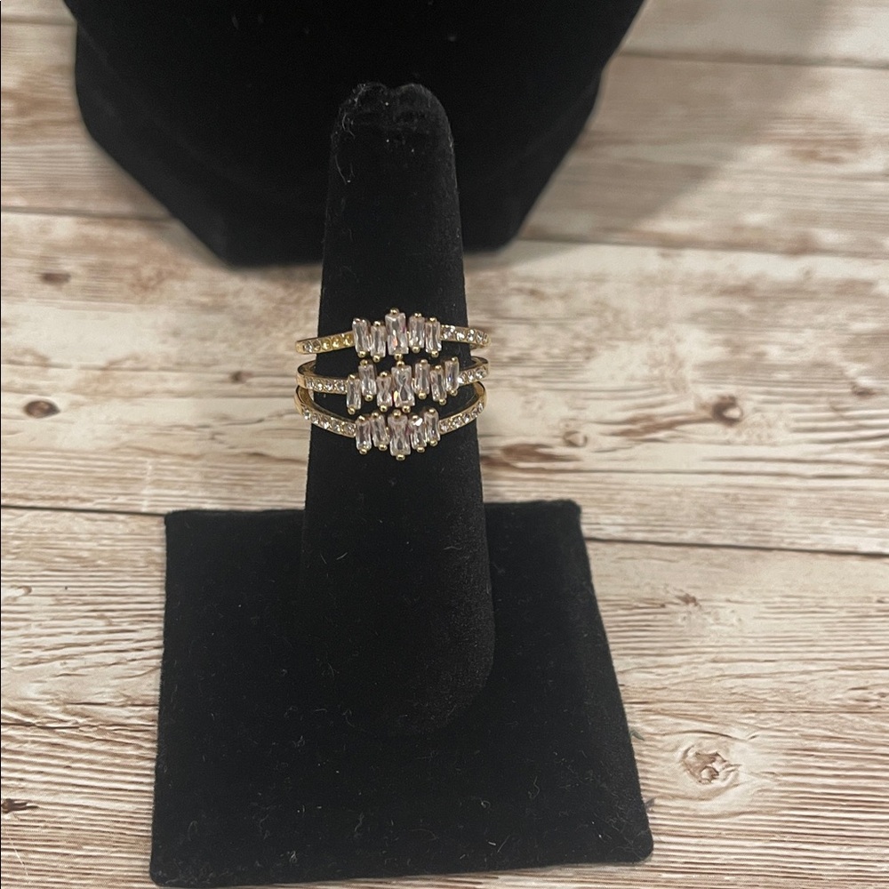 INC International Concepts Gold and Silver Crystal Ring Size 7